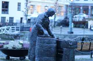 alesund woman